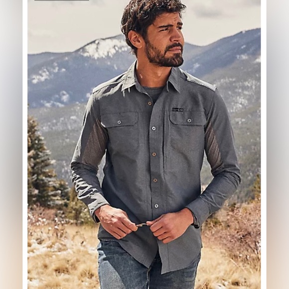 Wrangler Men's ATG Regular Fit Long Sleeve
Button Down Shirt In Gray Sz 2XT - Picture 9 of 15